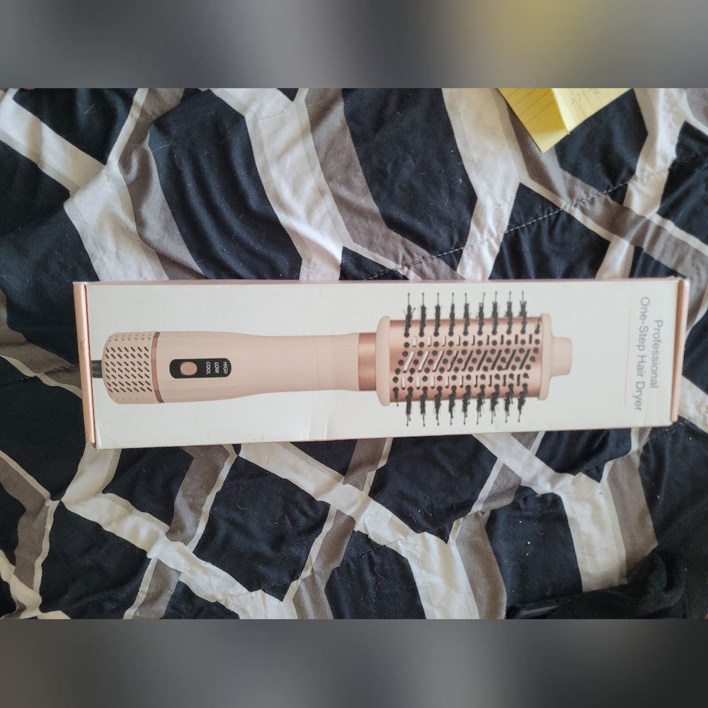 Rose Gold One-Step Hair Dryer & Volumizer